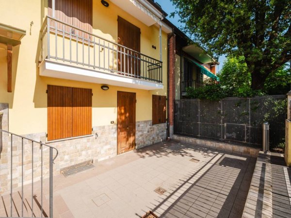 appartamento in vendita a Valsamoggia in zona Crespellano