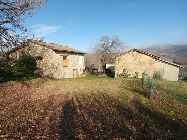 casa indipendente in vendita a Valsamoggia in zona Savigno
