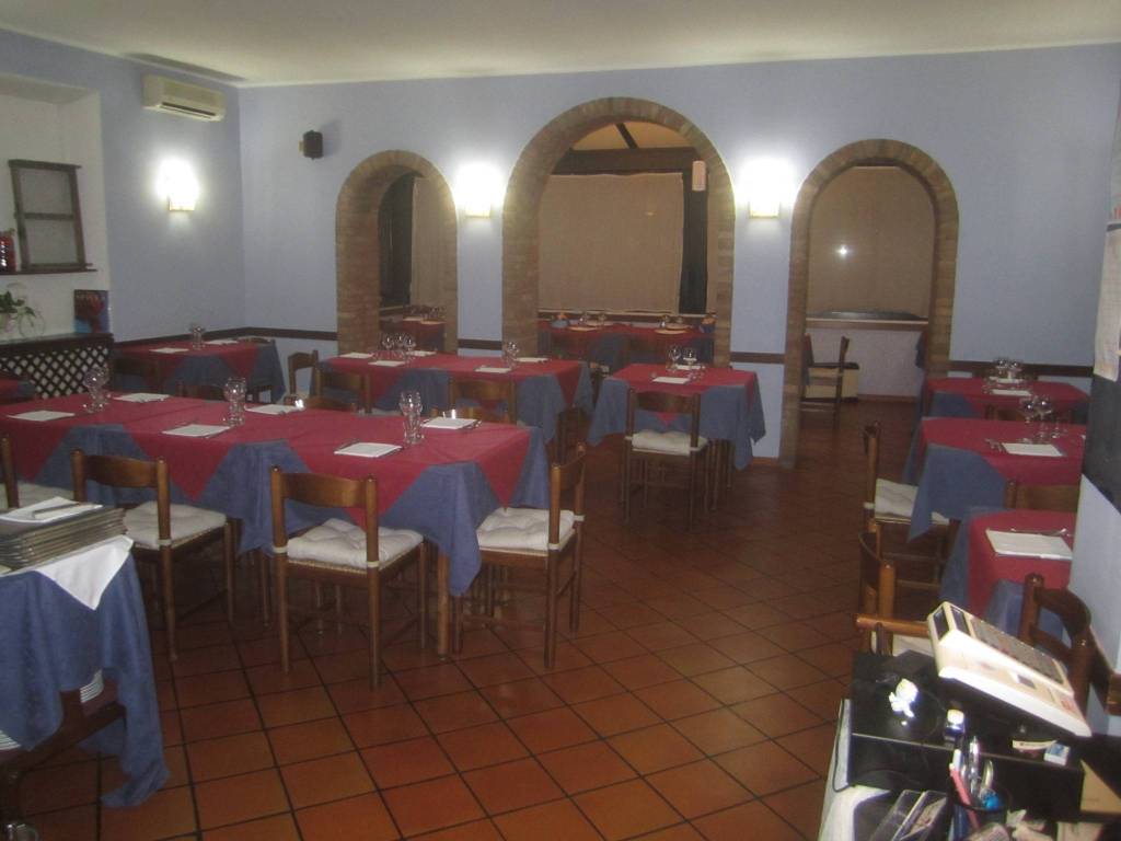 intera palazzina in vendita a Valsamoggia in zona Castelletto