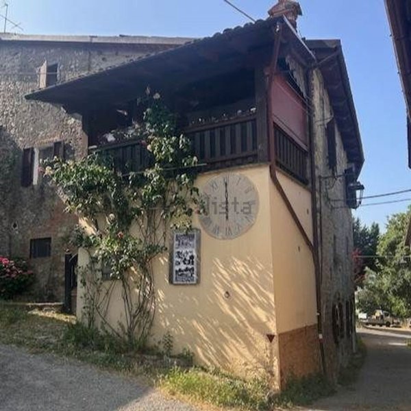 appartamento in vendita a Valsamoggia in zona Castello di Serravalle