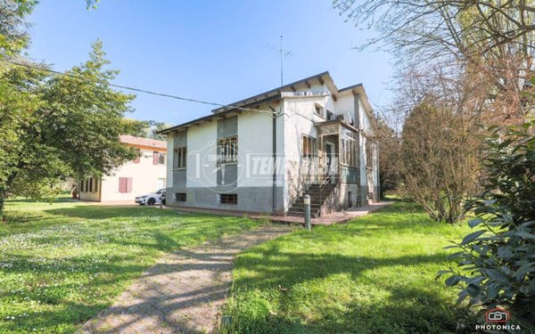 casa indipendente in vendita a Valsamoggia in zona Crespellano