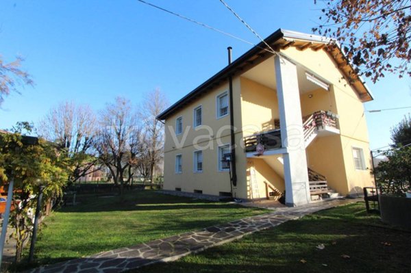 casa indipendente in vendita a Valsamoggia in zona Monteveglio