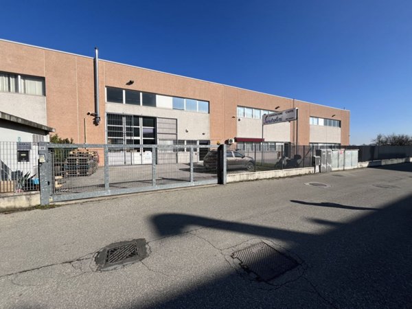 capannone in vendita a Valsamoggia