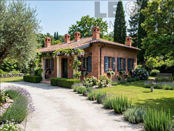 villa in vendita a Valsamoggia in zona Bazzano
