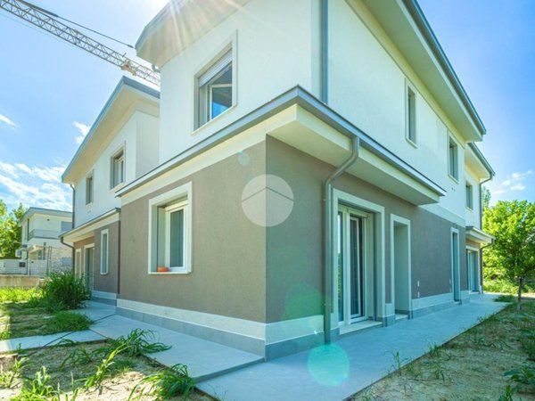casa indipendente in vendita a Valsamoggia in zona Bersagliera