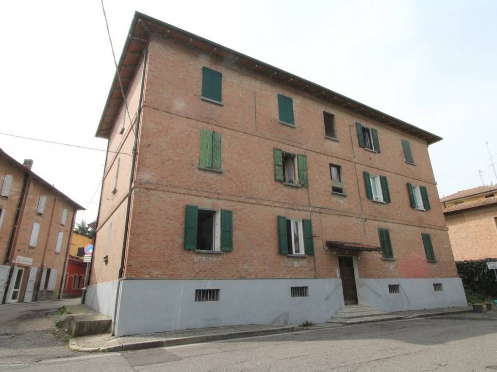 appartamento in vendita a Valsamoggia in zona Bazzano