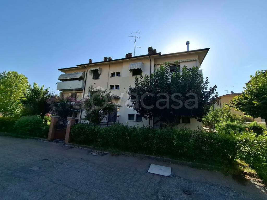 appartamento in vendita a Valsamoggia in zona Monteveglio