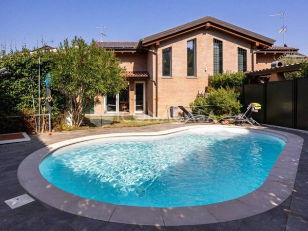 casa indipendente in vendita a Valsamoggia in zona Crespellano