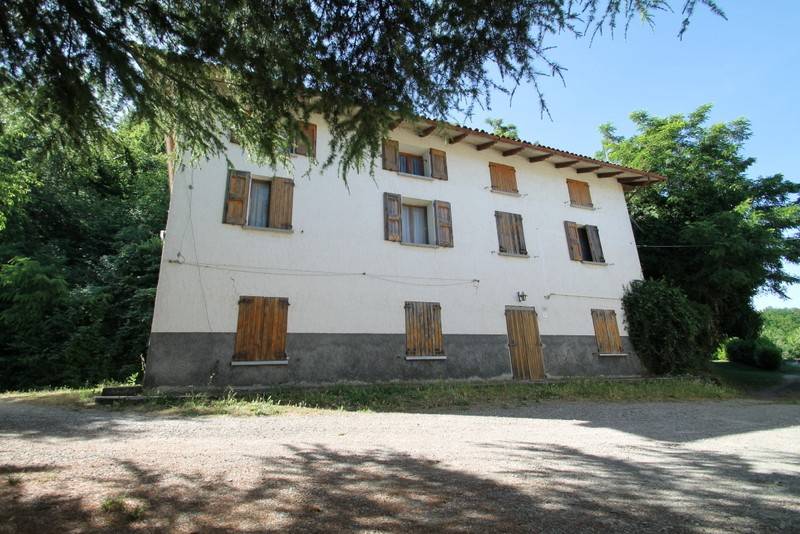 casa indipendente in vendita a Valsamoggia in zona Savigno