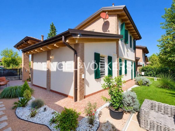 casa indipendente in vendita a Valsamoggia in zona Ziribega
