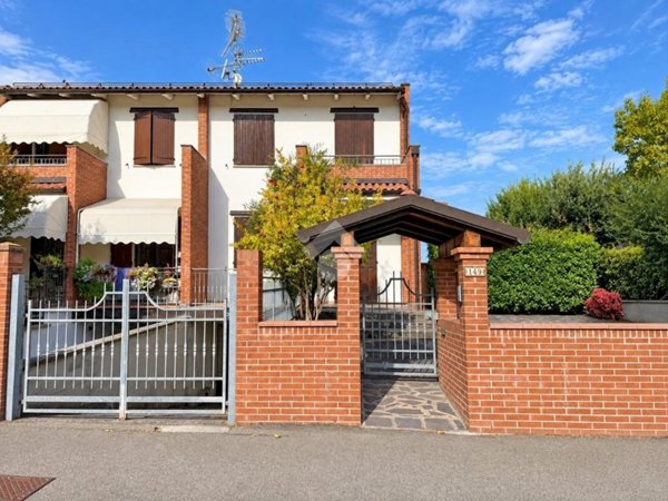casa indipendente in vendita a Valsamoggia in zona Castelletto