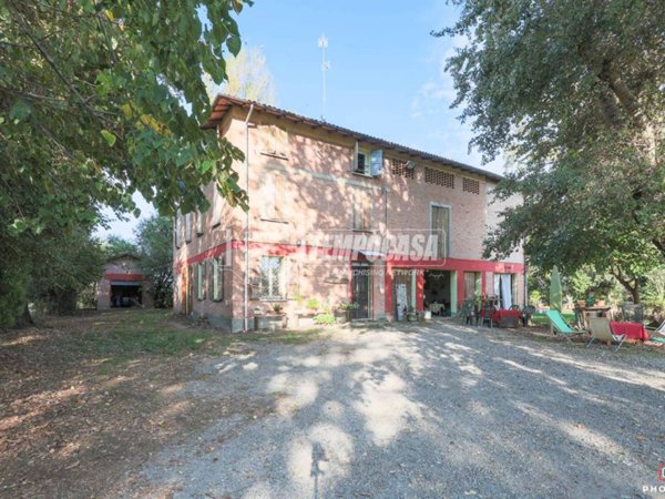negozio in vendita a Valsamoggia
