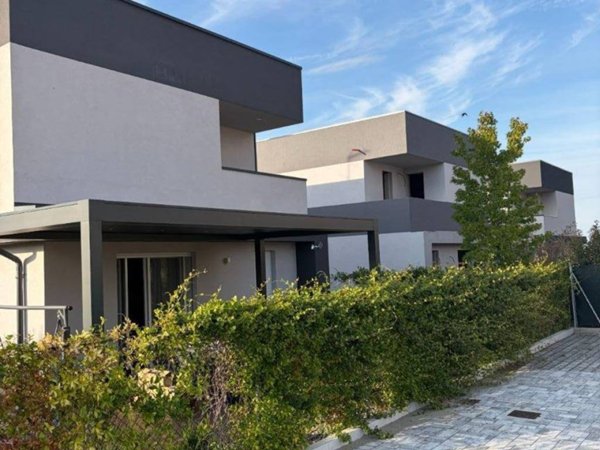 casa indipendente in vendita a Valsamoggia in zona Crespellano