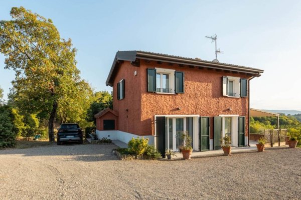 casa indipendente in vendita a Valsamoggia