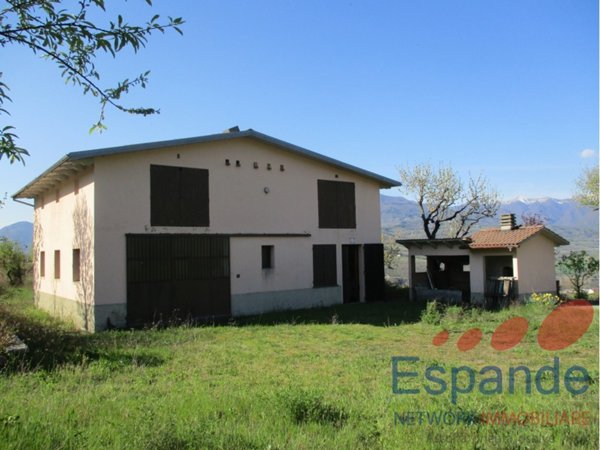 casa indipendente in vendita ad Alto Reno Terme