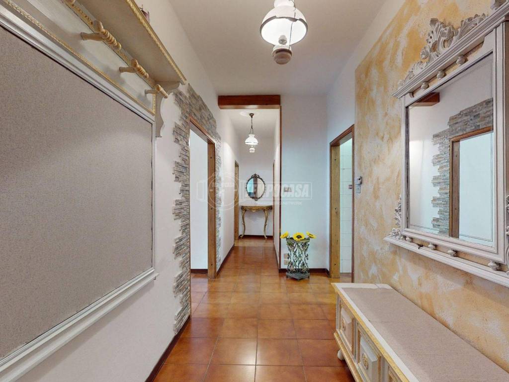 appartamento in vendita ad Alto Reno Terme in zona Porretta Terme