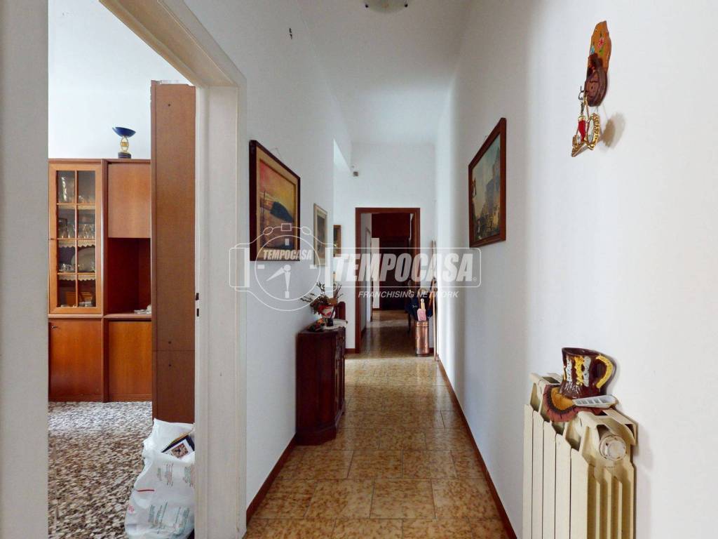 appartamento in vendita ad Alto Reno Terme in zona Borgo Capanne