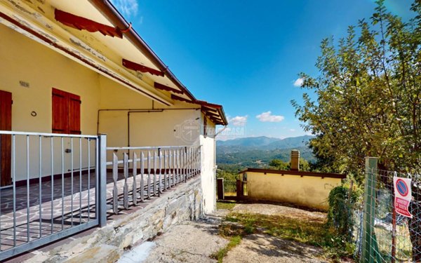 appartamento in vendita ad Alto Reno Terme in zona Castelluccio