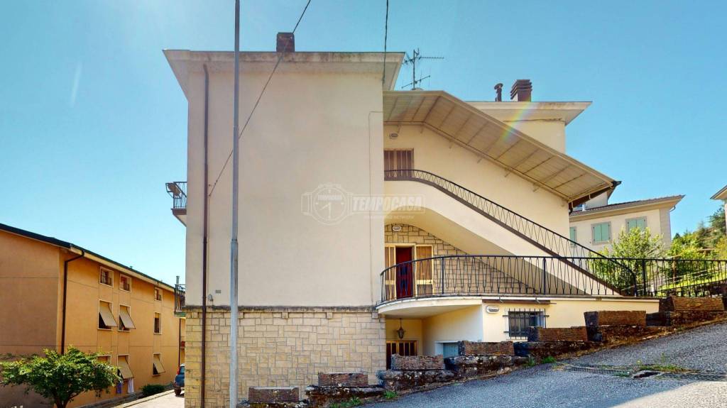 appartamento in vendita ad Alto Reno Terme in zona Porretta Terme