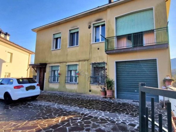 appartamento in vendita ad Alto Reno Terme in zona Porretta Terme