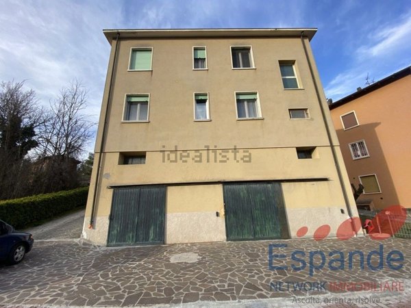 casa indipendente in vendita ad Alto Reno Terme