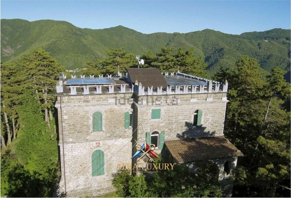 casa indipendente in vendita ad Alto Reno Terme