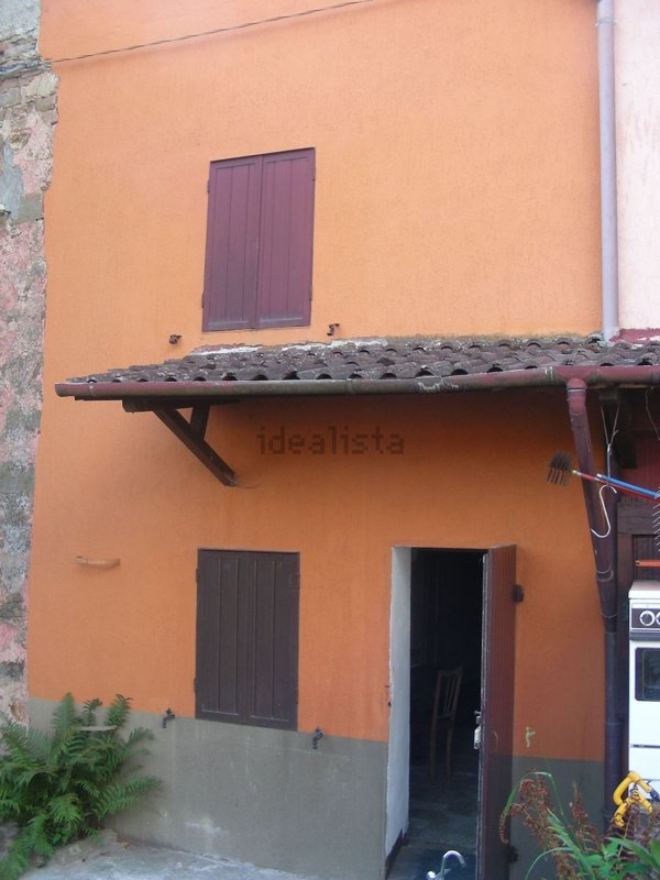 pentavano in vendita ad Alto Reno Terme