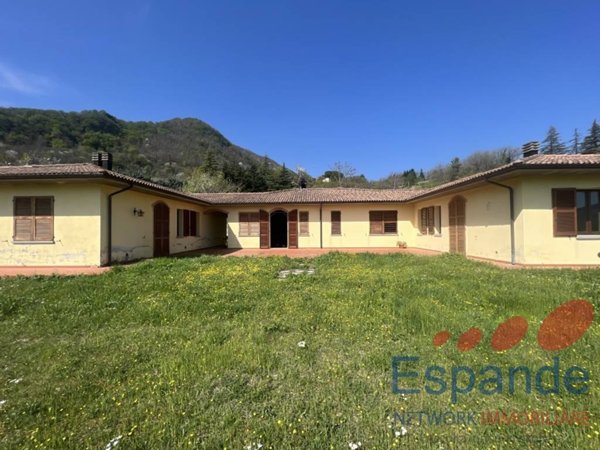 casa indipendente in vendita ad Alto Reno Terme in zona Porretta Terme