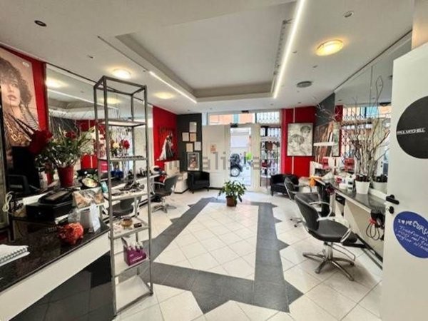 ufficio in vendita ad Alto Reno Terme in zona Porretta Terme
