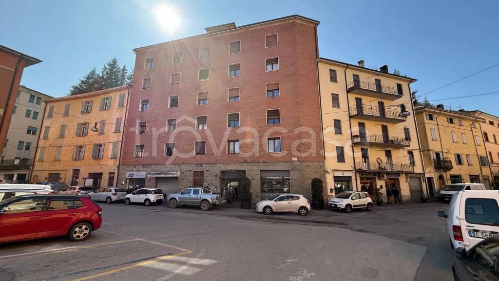 appartamento in vendita ad Alto Reno Terme in zona Porretta Terme