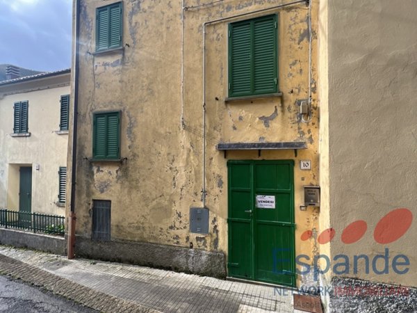 casa indipendente in vendita ad Alto Reno Terme in zona Porretta Terme