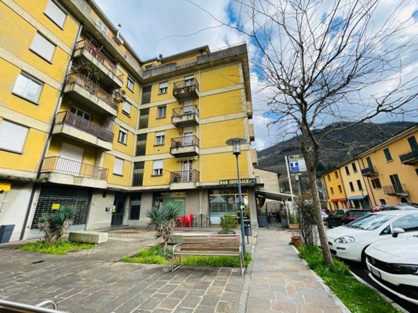 negozio in vendita ad Alto Reno Terme in zona Ponte della Venturina