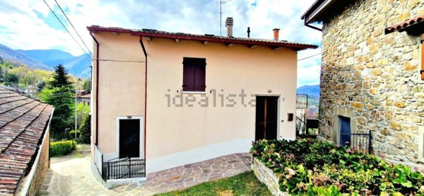 appartamento in vendita ad Alto Reno Terme in zona Borgo Capanne