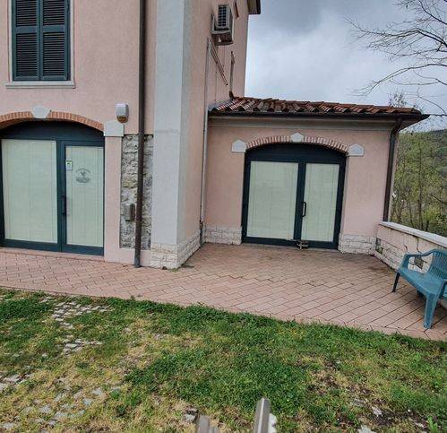 appartamento in vendita ad Alto Reno Terme in zona Ponte della Venturina