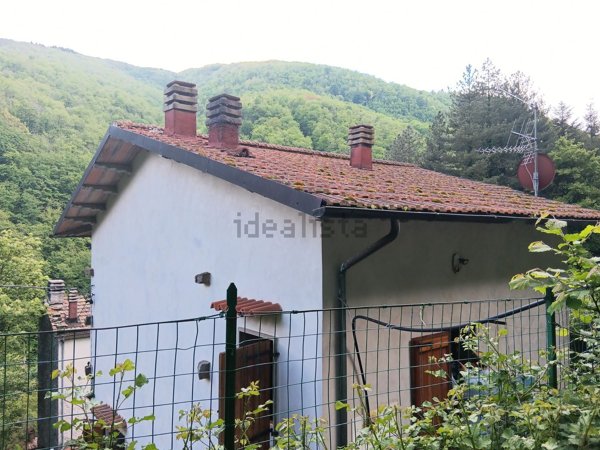 appartamento in vendita ad Alto Reno Terme in zona Granaglione