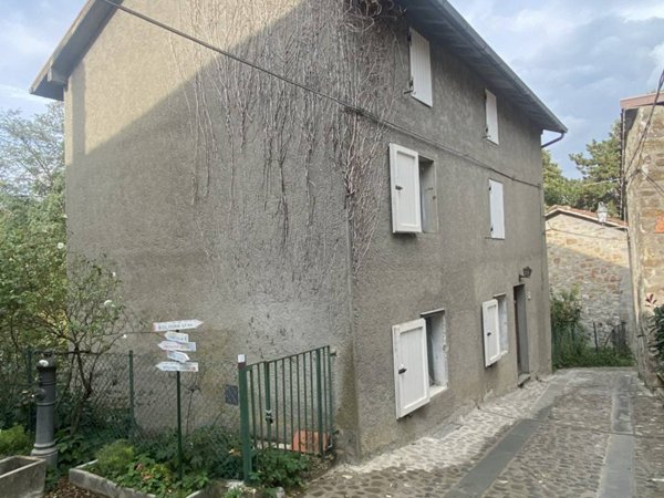 casa indipendente in vendita ad Alto Reno Terme