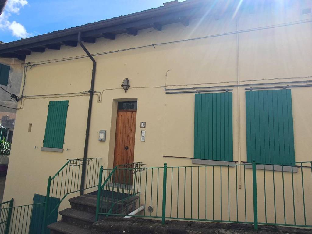appartamento in vendita ad Alto Reno Terme in zona Porretta Terme