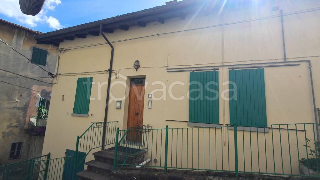 appartamento in vendita ad Alto Reno Terme in zona Porretta Terme