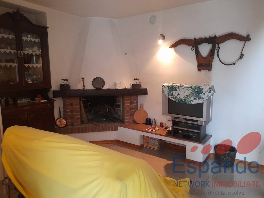 casa indipendente in vendita ad Alto Reno Terme in zona Porretta Terme