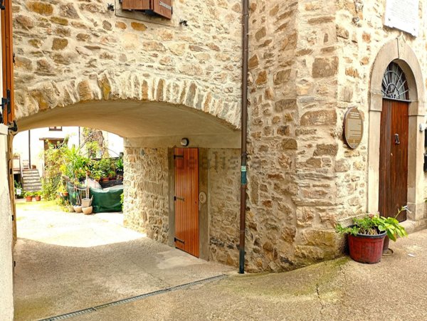 appartamento in vendita ad Alto Reno Terme in zona Porretta Terme