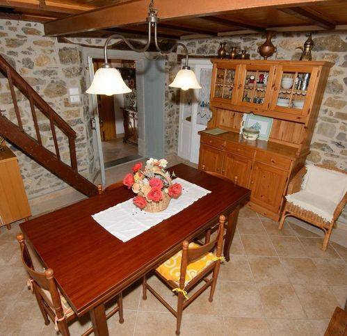 casa indipendente in vendita ad Alto Reno Terme in zona Porretta Terme