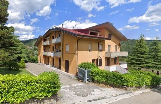 appartamento in vendita ad Alto Reno Terme in zona Ponte della Venturina