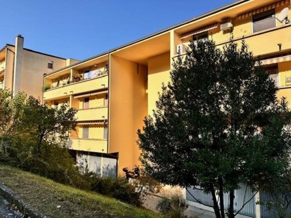 appartamento in vendita ad Alto Reno Terme in zona Porretta Terme