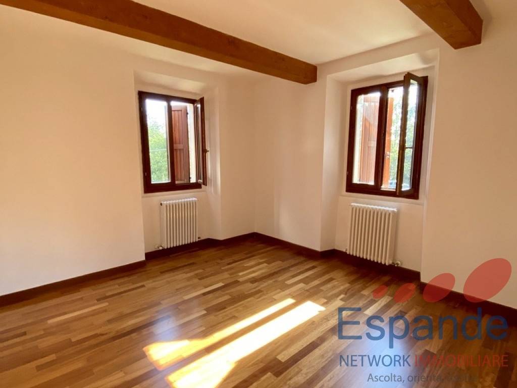 appartamento in vendita ad Alto Reno Terme in zona Castelluccio