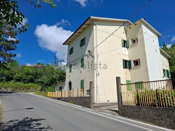 appartamento in vendita ad Alto Reno Terme in zona Porretta Terme