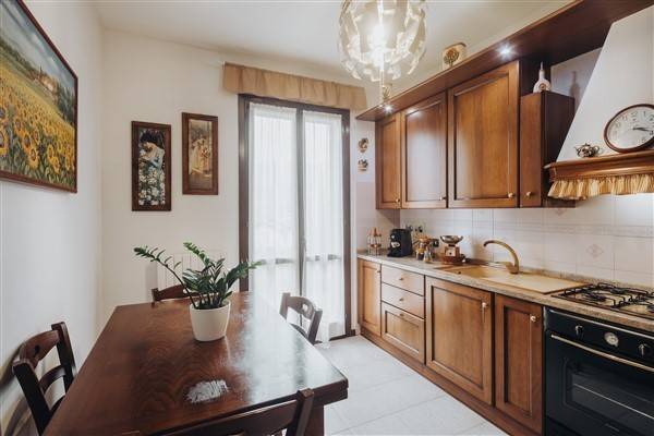 appartamento in vendita ad Alto Reno Terme in zona Porretta Terme
