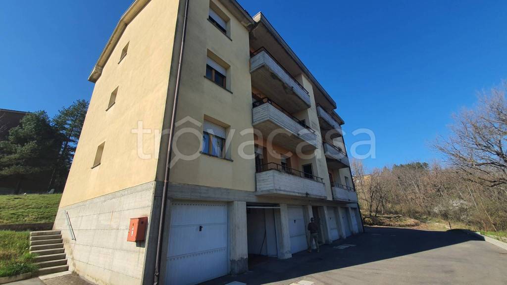 appartamento in vendita ad Alto Reno Terme