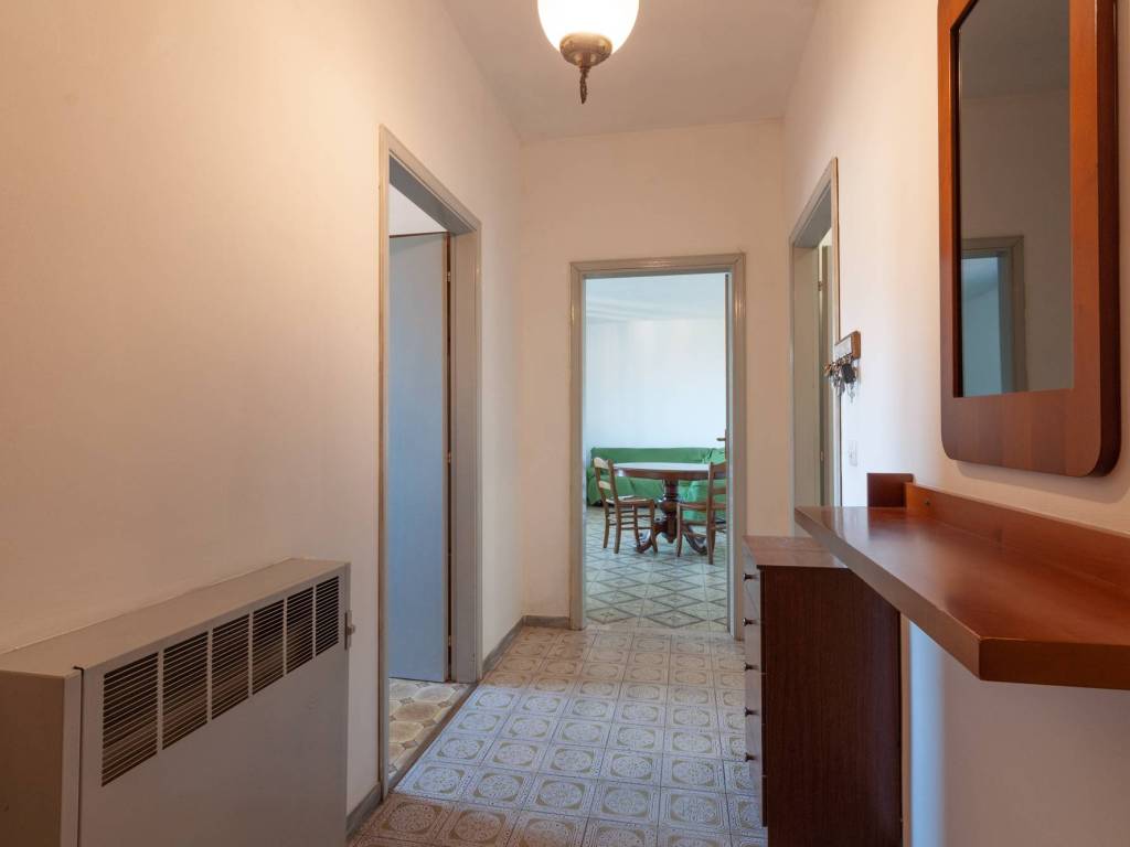 appartamento in vendita ad Alto Reno Terme in zona Porretta Terme