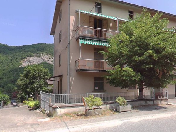 appartamento in vendita ad Alto Reno Terme in zona Ponte della Venturina
