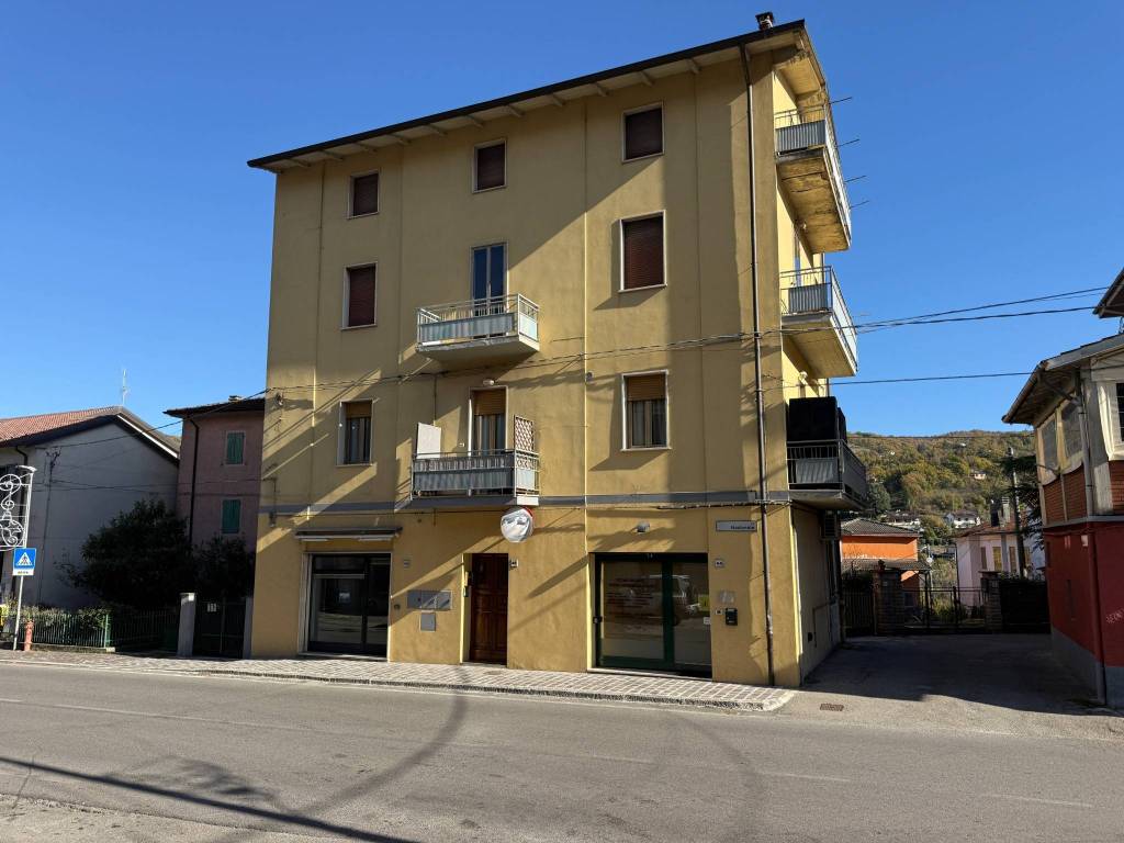 appartamento in vendita ad Alto Reno Terme in zona Ponte della Venturina